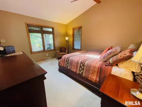 1413 Stacy Ln, Macomb, IL 61455 photo 24