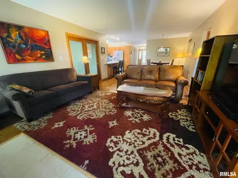 1413 Stacy Ln, Macomb, IL 61455 photo 8