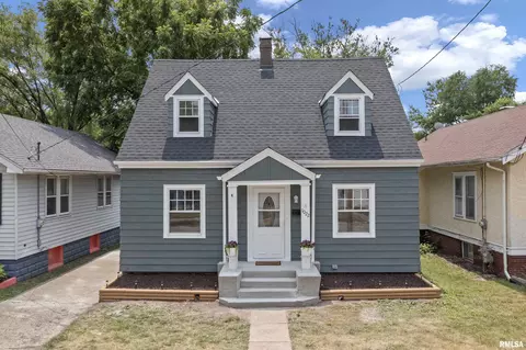 1022 E Gift Ave, Peoria, IL 61603