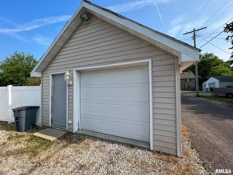 104 N 4th St, Dunlap, IL 61525 photo 22