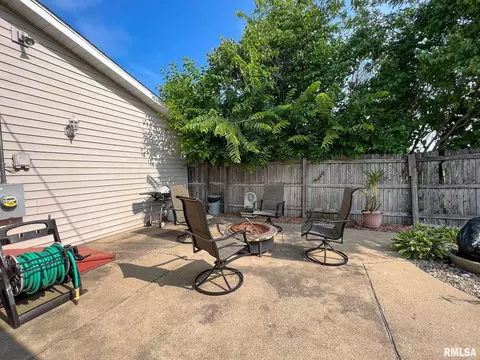 104 N 4th St, Dunlap, IL 61525 photo 18