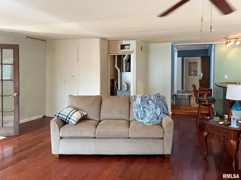 104 N 4th St, Dunlap, IL 61525 photo 7