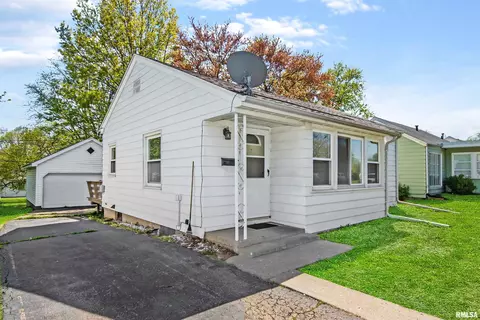 1200 E Paris Ave, Peoria Heights, IL 61616