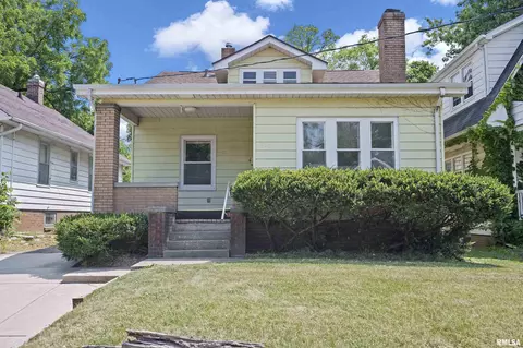 302 E Virginia Ave, Peoria, IL 61603