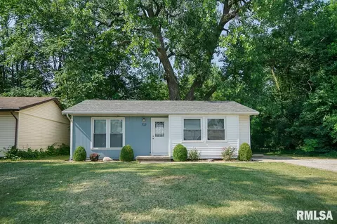 717 E Cox Ave, Peoria Heights, IL 61616