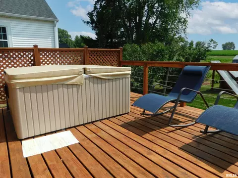 401 S Henry St, Eureka, IL 61530 photo 64