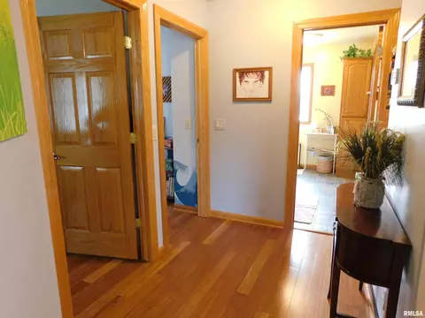 401 S Henry St, Eureka, IL 61530 photo 38