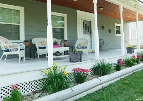 401 S Henry St, Eureka, IL 61530 photo 75