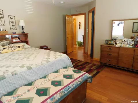 401 S Henry St, Eureka, IL 61530 photo 31