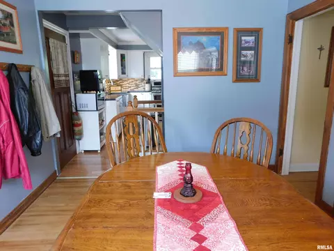 401 S Henry St, Eureka, IL 61530 photo 24