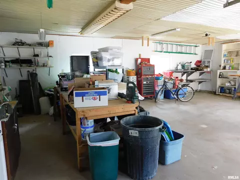 401 S Henry St, Eureka, IL 61530 photo 61