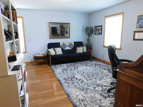 401 S Henry St, Eureka, IL 61530 photo 27