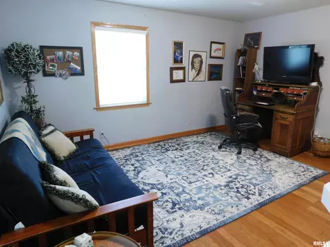 401 S Henry St, Eureka, IL 61530 photo 28