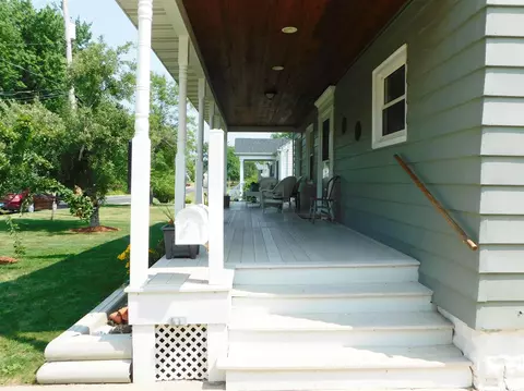 401 S Henry St, Eureka, IL 61530 photo 74