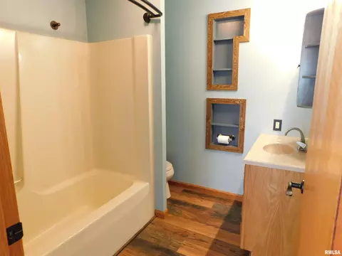 803 E 3rd St, Glasford, IL 61533 photo 32