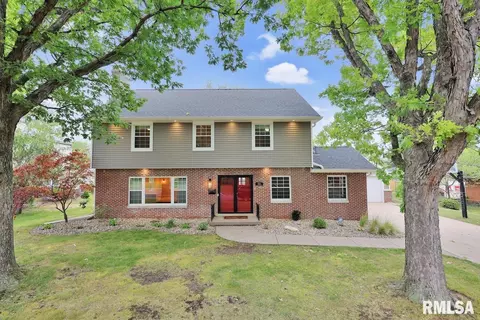521 W Merle Ln, Peoria, IL 61604