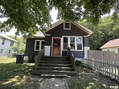 254 Johnson St, East Peoria, IL 61611