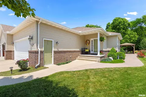 1120 Eaglet Ct, Lacon, IL 61540