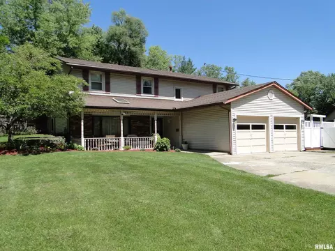 600 W Grant St, Macomb, IL 61455