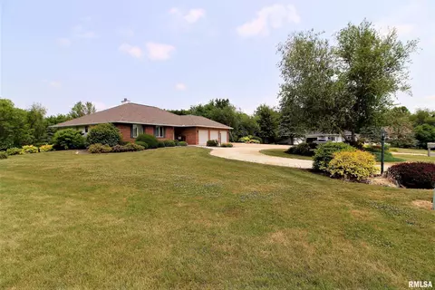 7645 W Chestnut Dr, Edwards, IL 61528 photo 4