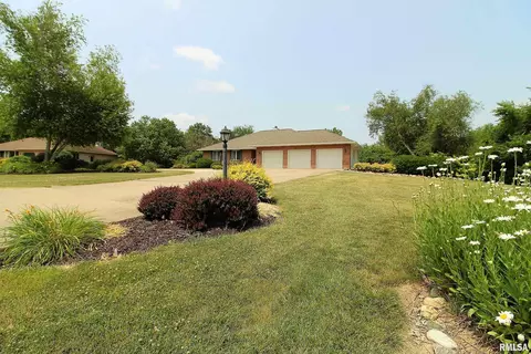 7645 W Chestnut Dr, Edwards, IL 61528 photo 3