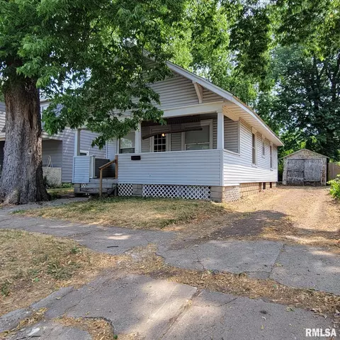 1118 S Capitol St, Pekin, IL 61554