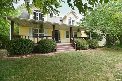 109 Apple Dr, Metamora, IL 61548