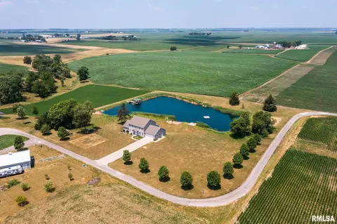 10461 Locust Rd, Tremont, IL 61568