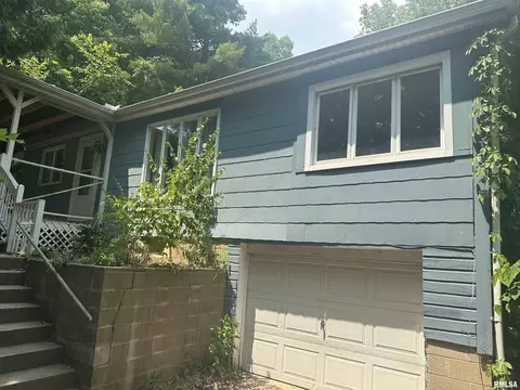 1003 W Cedar Hills Dr, Dunlap, IL 61525