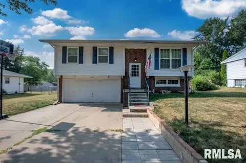428 Joliet Rd, Marquette Heights, IL 61554