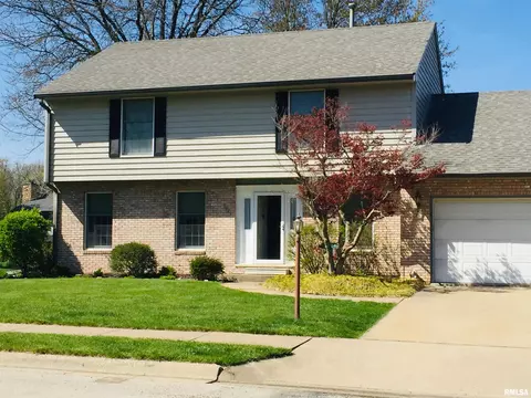 1021 W Brookforest Dr, Peoria, IL 61615