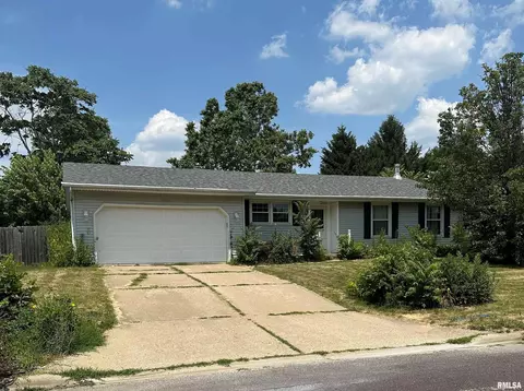 107 Oakbrook Dr, East Peoria, IL 61611