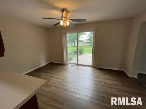 1590 Riverview Dr # -5, Macomb, IL 61455 photo 11