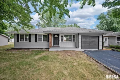 316 N Carole Ave, Hanna City, IL 61536