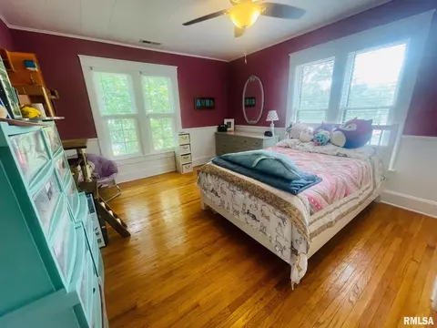 504 S Dudley St, Macomb, IL 61455 photo 13