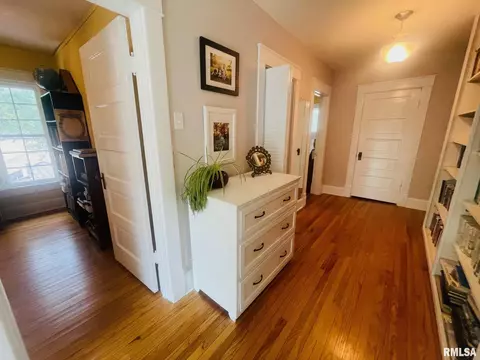 504 S Dudley St, Macomb, IL 61455 photo 22