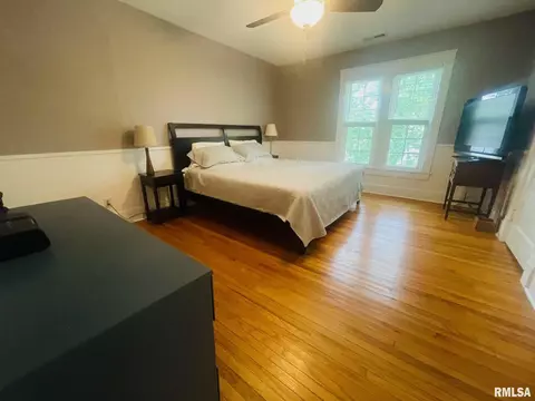 504 S Dudley St, Macomb, IL 61455 photo 18