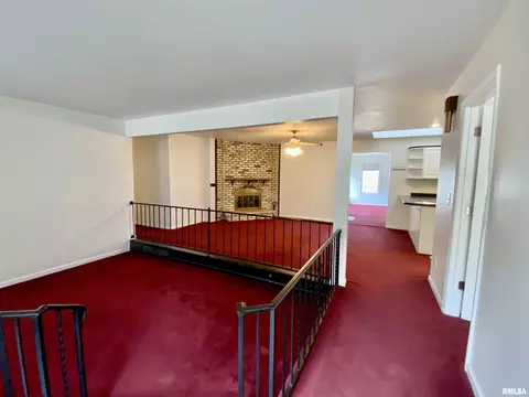 530 Meadow Dr, Macomb, IL 61455 photo 9