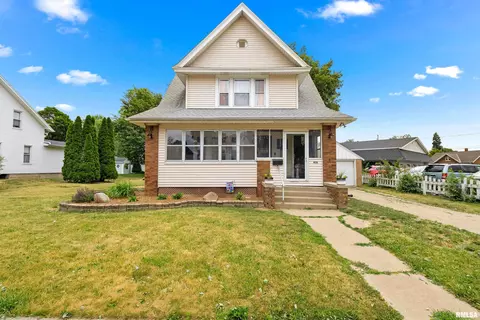 408 N Main St, Morton, IL 61550