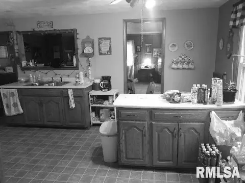 14130 E Il Hwy 9 Hwy, Fiatt, IL 61433 photo 4