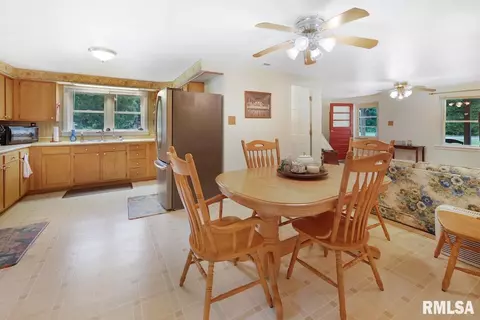9721 S Reed City Rd, Mapleton, IL 61547 photo 9