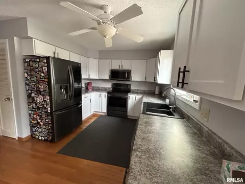65 Richmond Rd, Macomb, IL 61455 photo 17