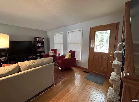 65 Richmond Rd, Macomb, IL 61455 photo 9