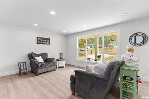 8143 N Blackbridge Rd, Edwards, IL 61528 photo 14