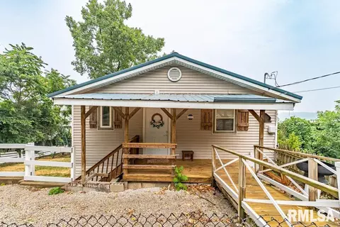 4424 N Galena Rd, Peoria Heights, IL 61616