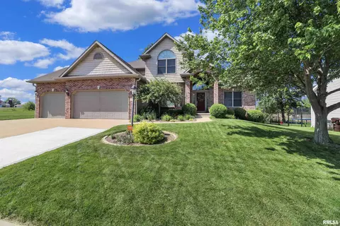 607 S French Dr, Dunlap, IL 61525