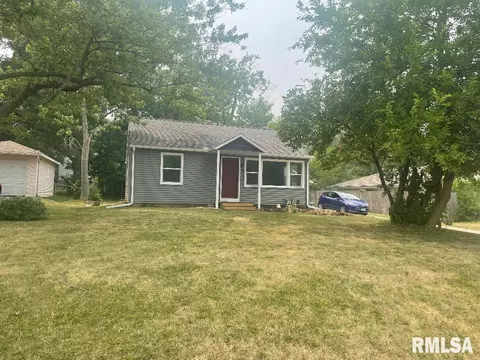5011 N Hamilton Rd, Peoria, IL 61614