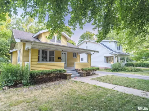 1703 E Jackson St, Bloomington, IL 61701 photo 2