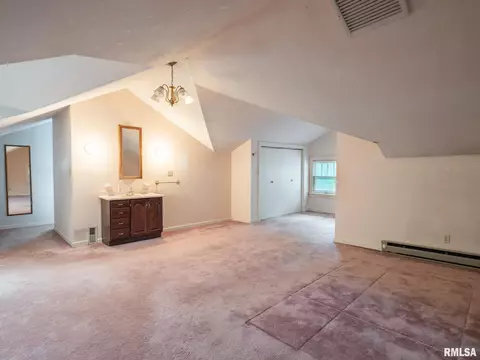 1703 E Jackson St, Bloomington, IL 61701 photo 32