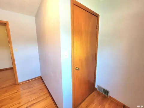 75 Edmar Dr, Canton, IL 61520 photo 34